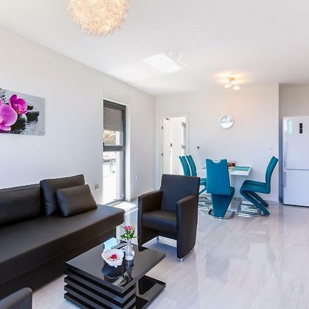 Seaside Villa & Spa ลิทซ์ยัน ภายนอก รูปภาพ