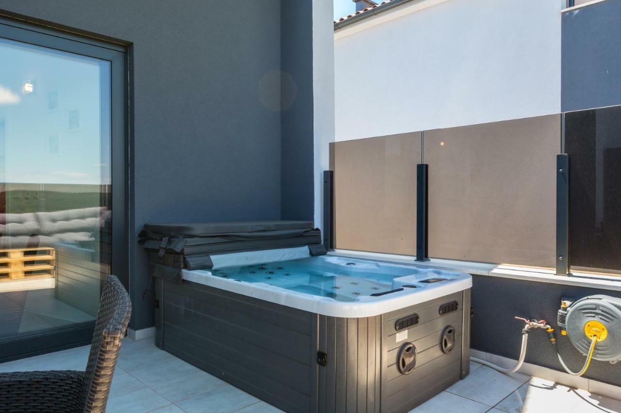 Seaside Villa & Spa ลิทซ์ยัน ภายนอก รูปภาพ